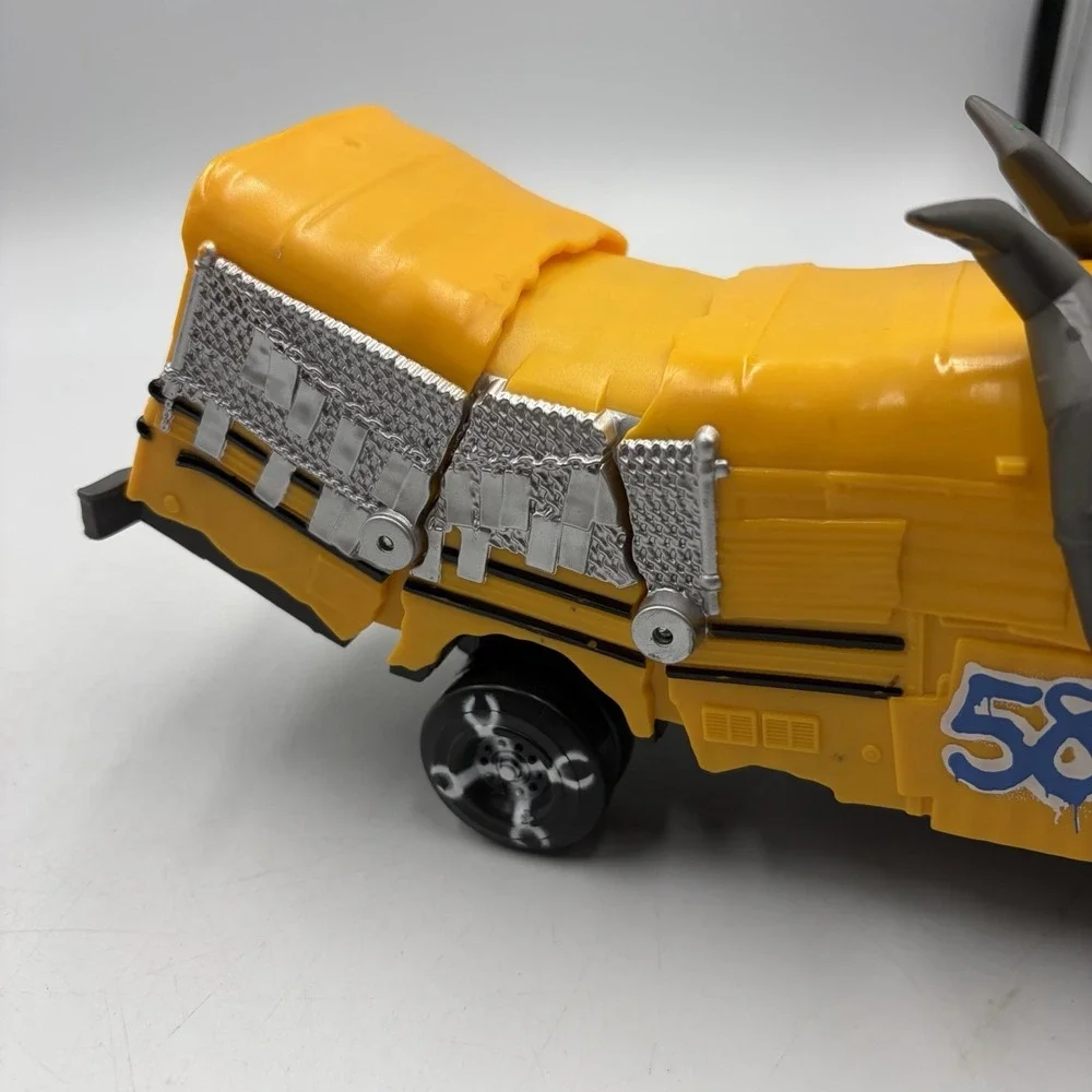 Disney Pixar Cars 3 Crunch & Crash Miss Fritter Yellow Bus 2017 Mattel GUC